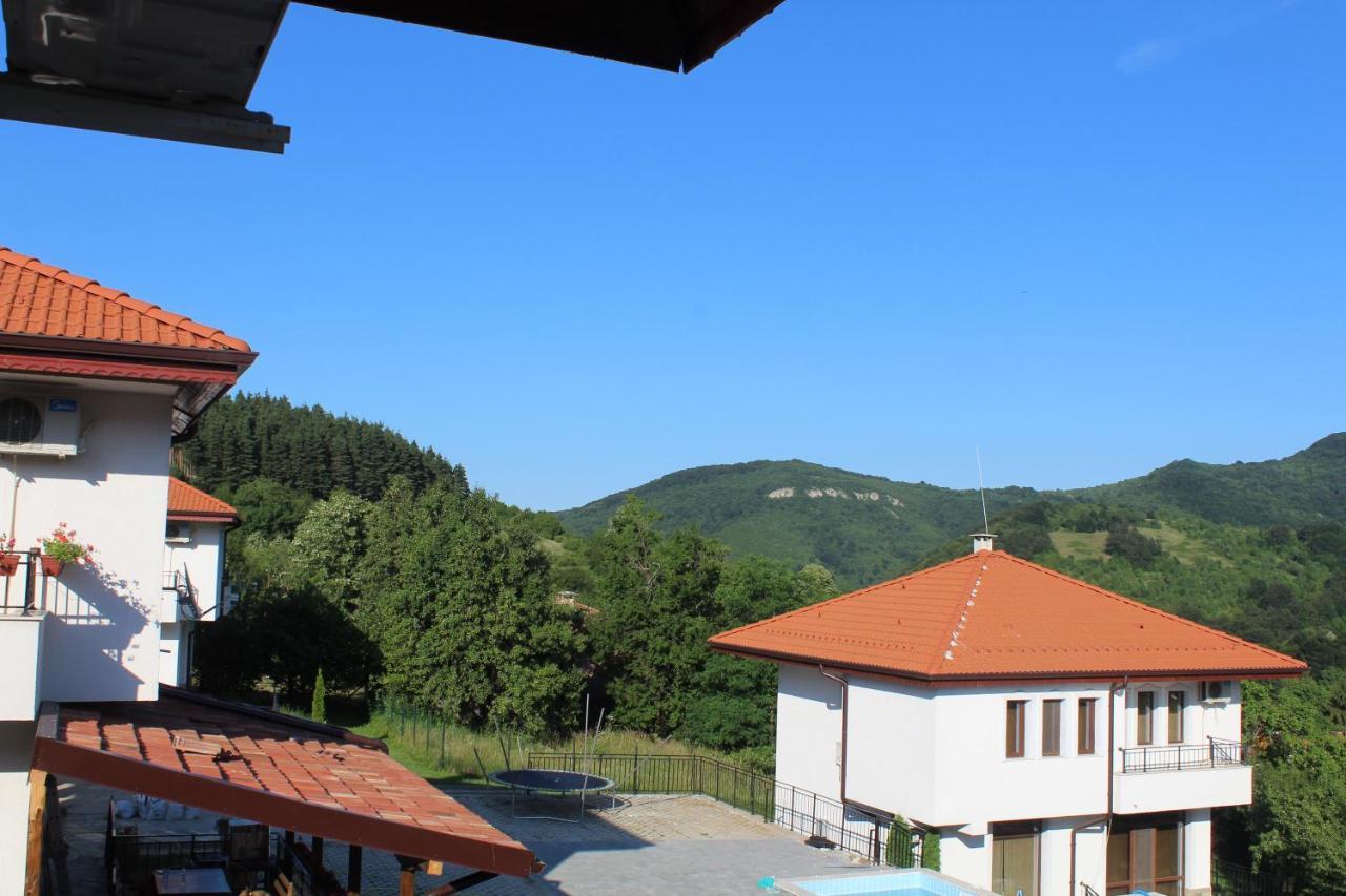 Бадевски Рай- Къща София Veliko Tŭrnovo Exterior photo