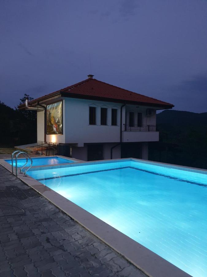 Бадевски Рай- Къща София Veliko Tŭrnovo Exterior photo