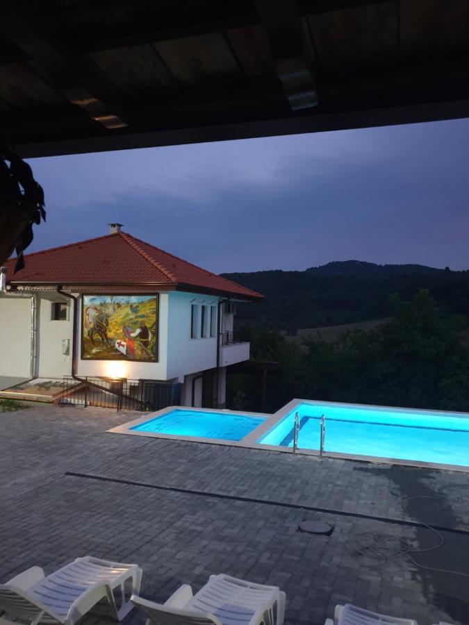 Бадевски Рай- Къща София Veliko Tŭrnovo Exterior photo