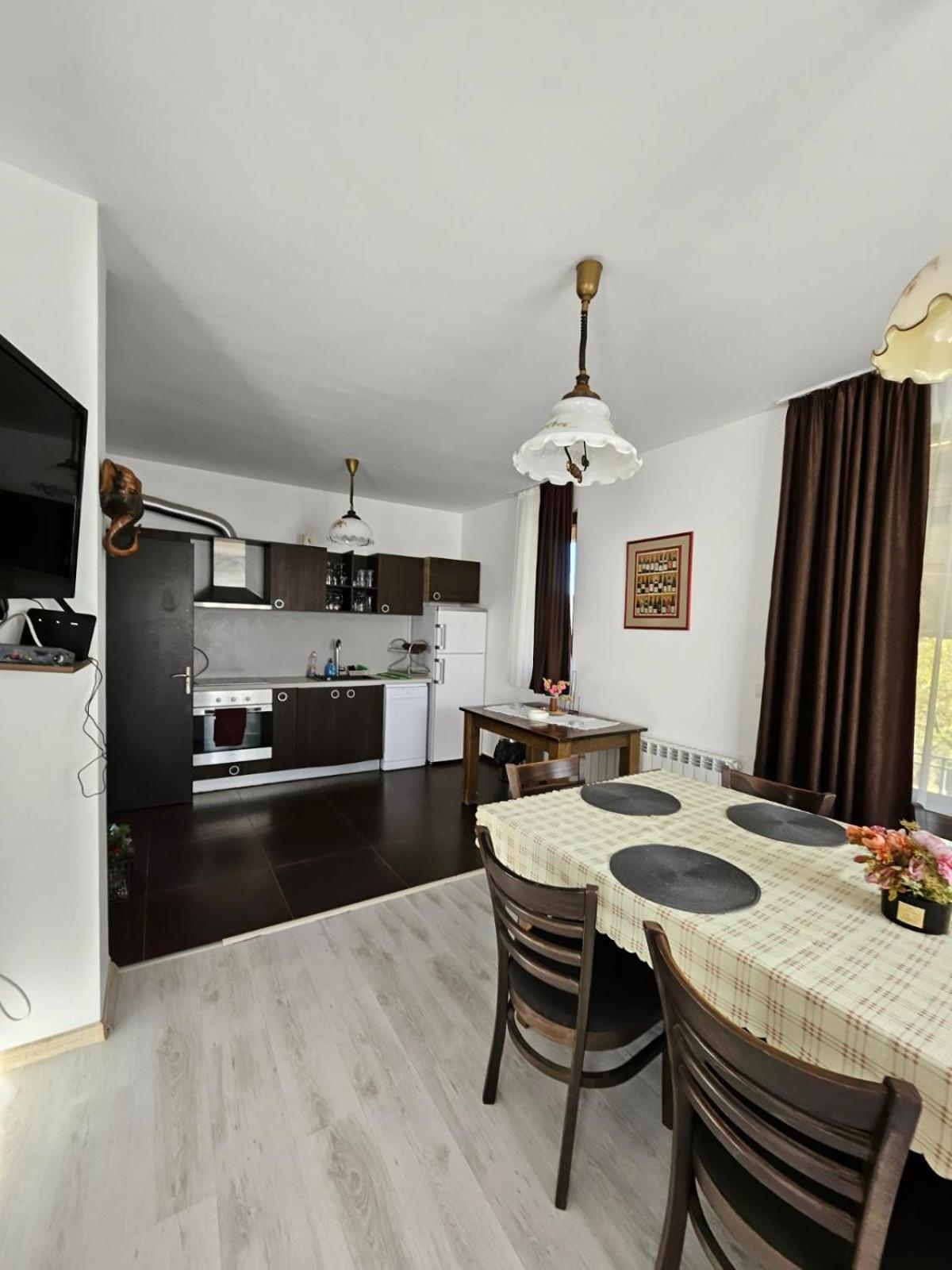 Бадевски Рай- Къща София Veliko Tŭrnovo Exterior photo